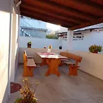 Сasa de vacaciones Tina