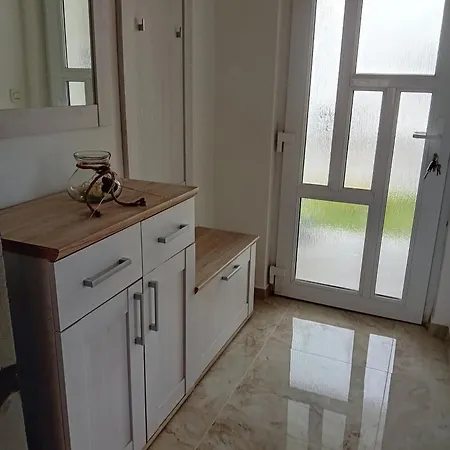 بيت للعطل Tina *