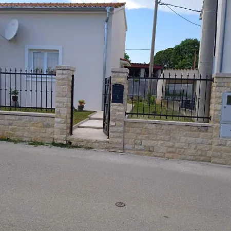 Tina Casa vacanze Pola